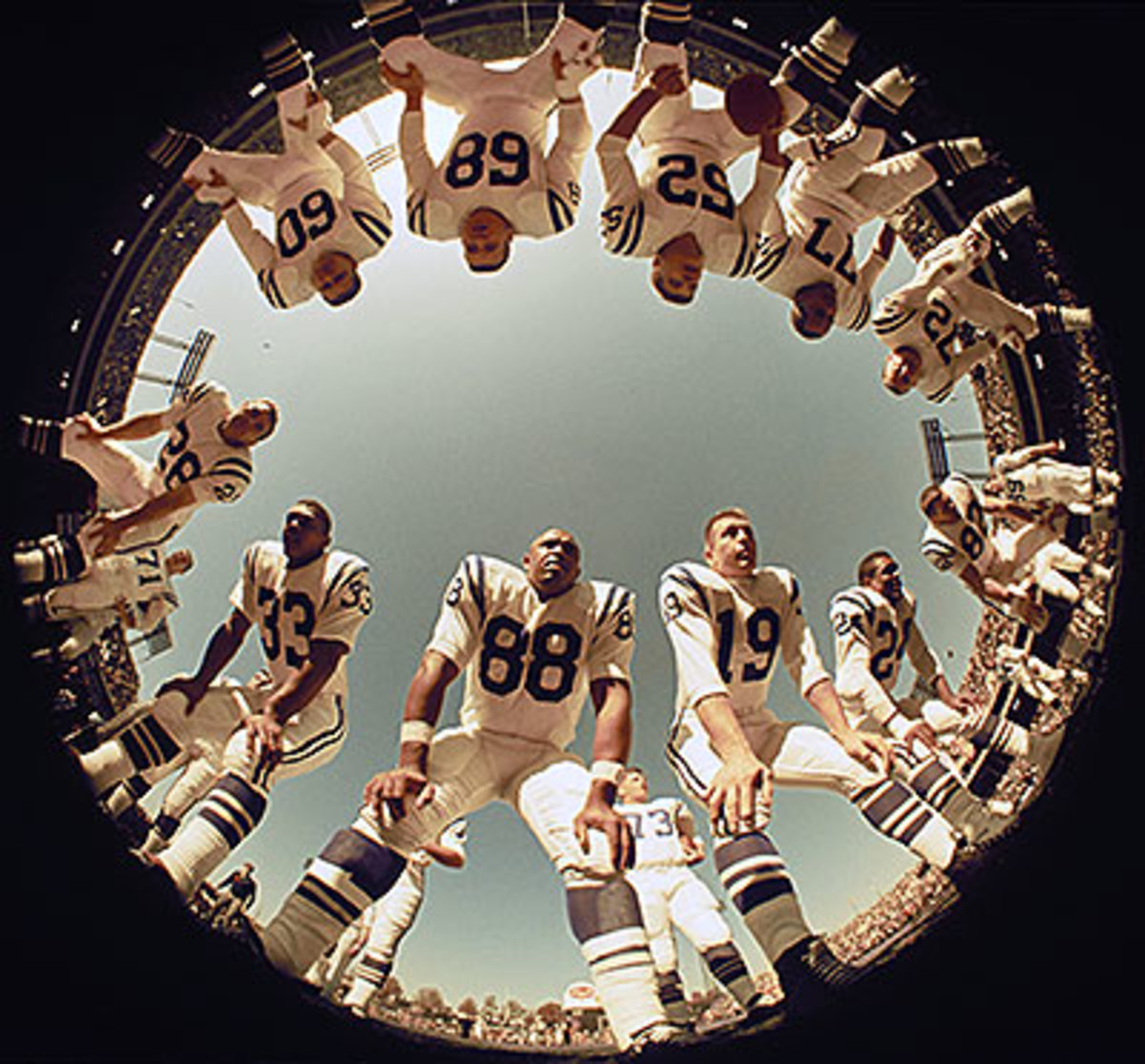 unitas-colts-huddle.jpg